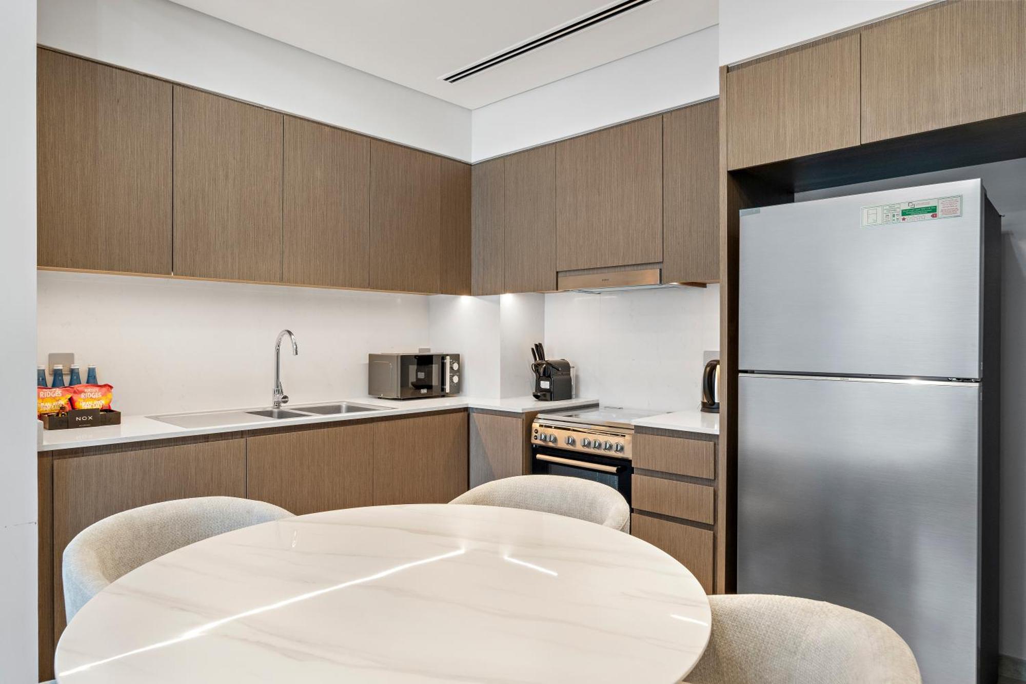 2br Grande, Downtown Views *